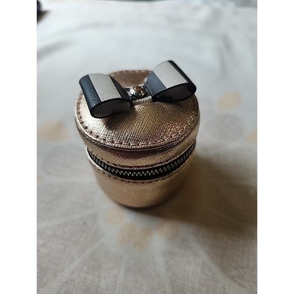 Henri Bendel Ring Box (RING HOLDER NOT INCLUDED) Holder With Bow Rose Gold - Picture 1 of 6